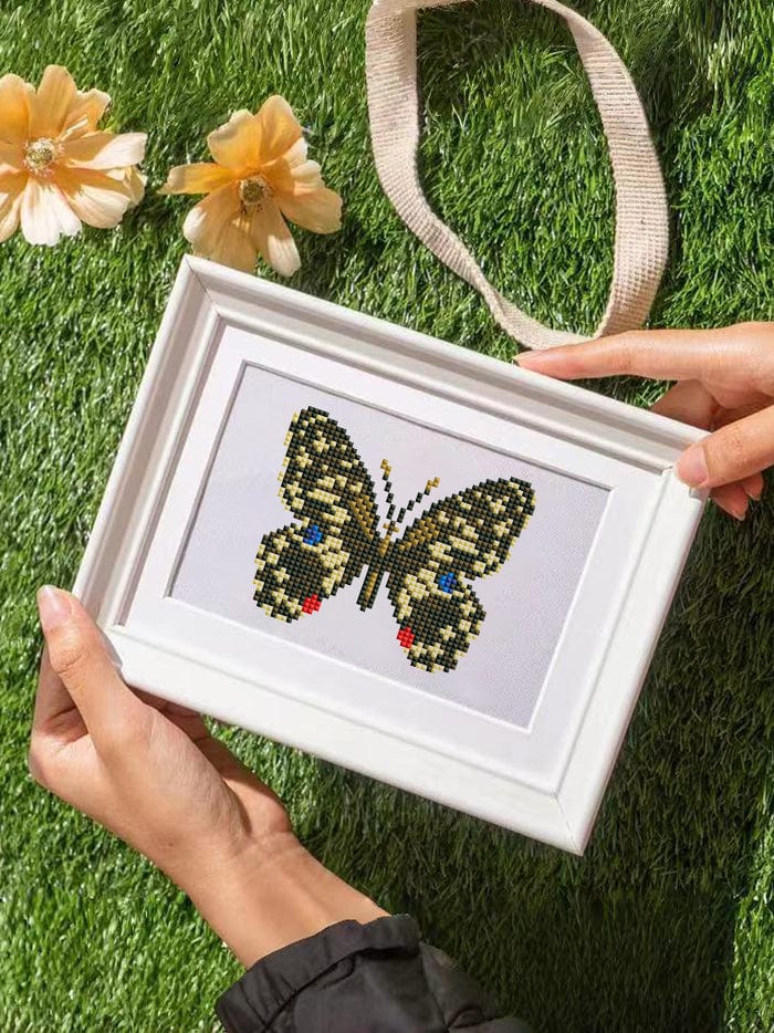 ColourMost™ Mini Diamond Painting Series #06: 'Butterfly Bliss 2' - Frameless 12-in-1 Set (6"x7" / 15x18cm)